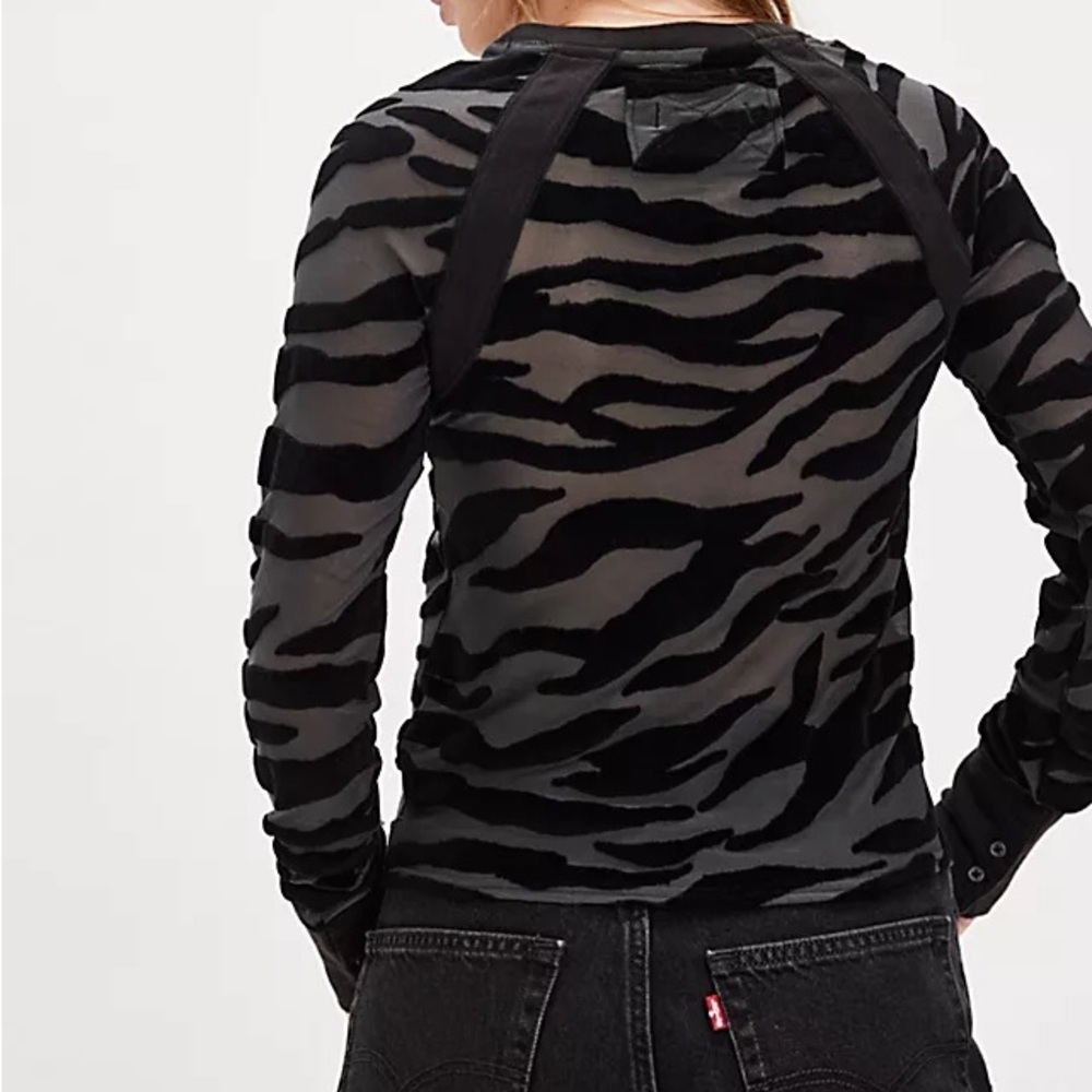 We The Free So Lush Layering Top Black & Gray Animal Print Long Sleeve XL NWT - Picture 3 of 13